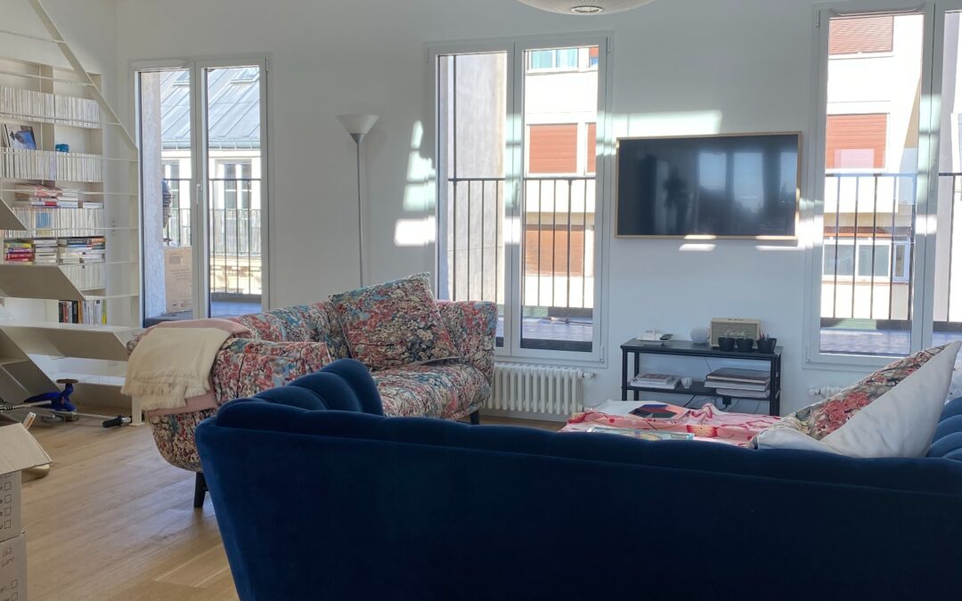 Rénovation complète avec aménagement des combles – Paris 9e